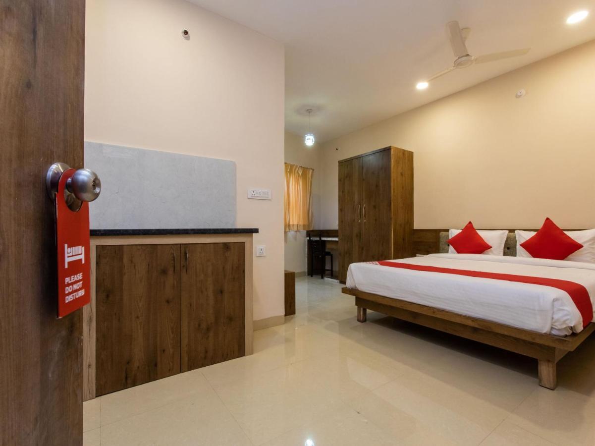 Oyo 72937 Hotel Tyagraj อัครา ภายนอก รูปภาพ