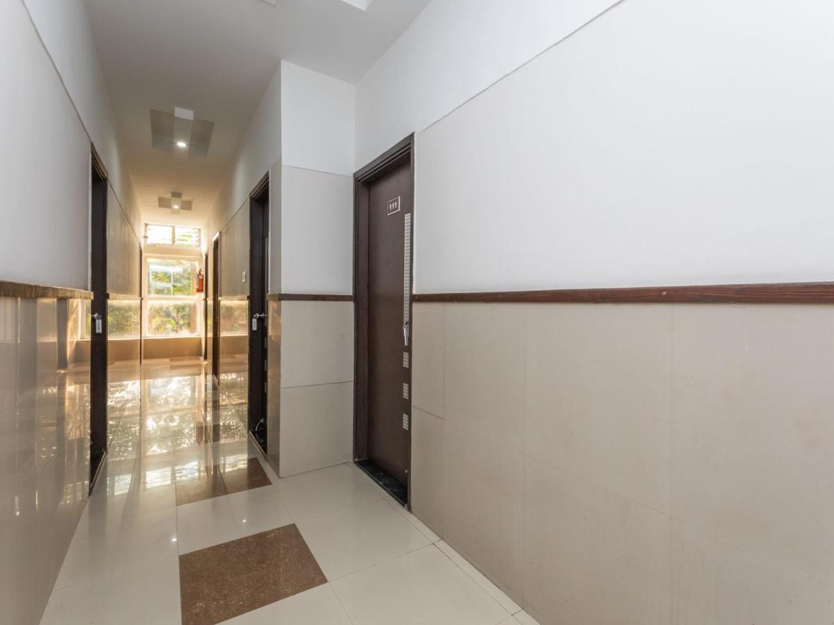Oyo 72937 Hotel Tyagraj อัครา ภายนอก รูปภาพ